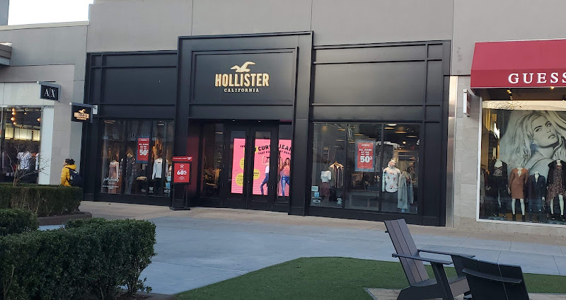 Hollister Co.