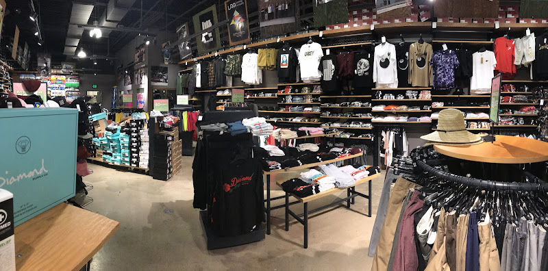 Zumiez