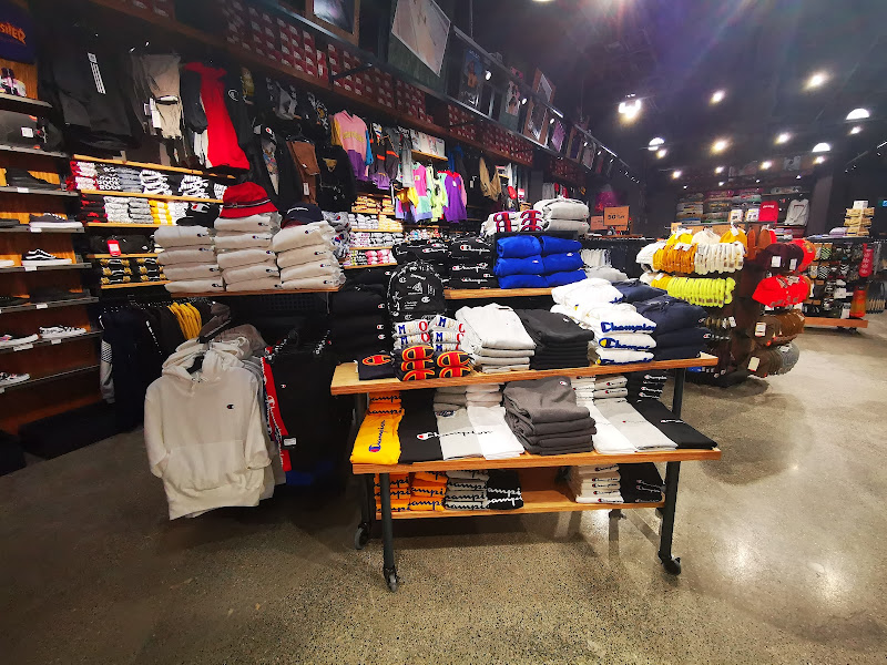 Zumiez