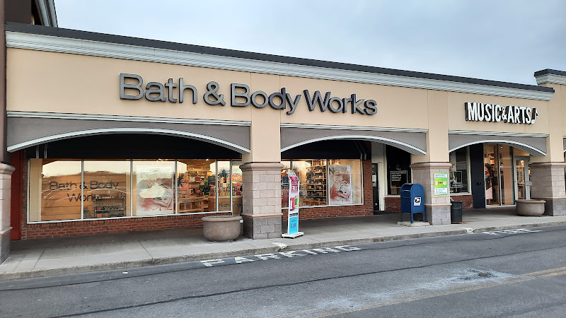 Bath & Body Works