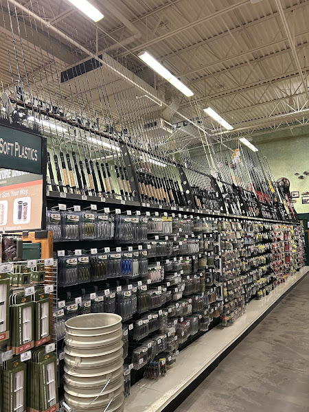 Bass Pro Shops/Cabela’s Boating Center