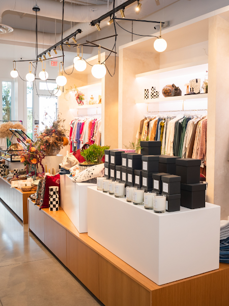 j o l i e boutiques