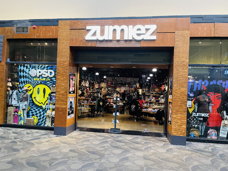 Zumiez