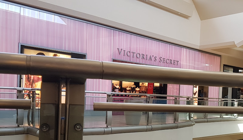 Victoria's Secret & PINK