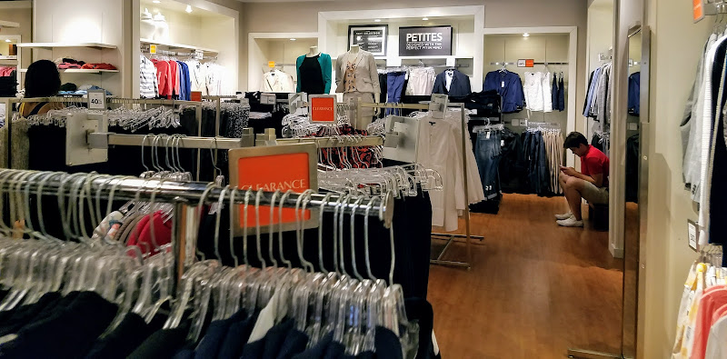 Banana Republic Factory