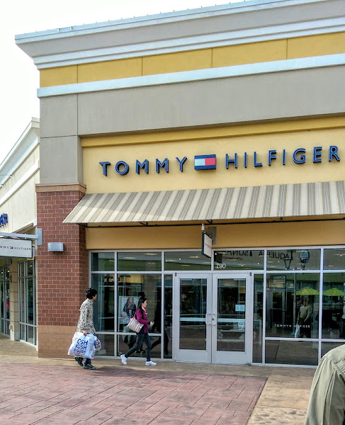 Tommy Hilfiger
