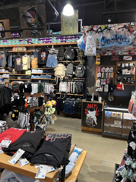 Zumiez