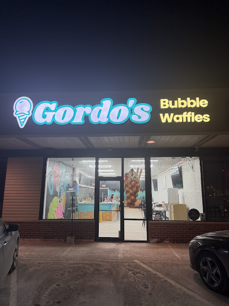 Babes Bubble Waffle & Boba Cafe