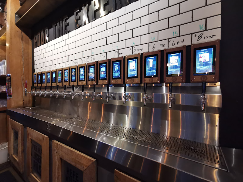 Pour BROS. Craft Taproom