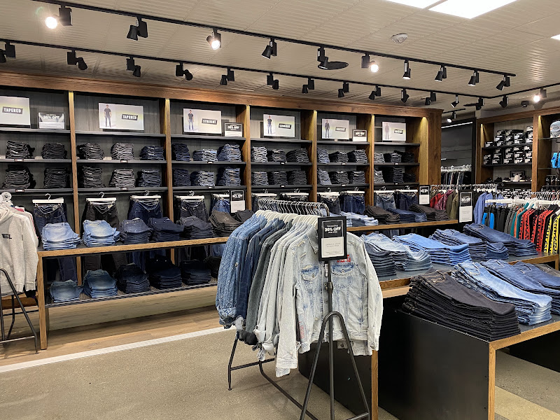DIESEL OUTLET WRENTHAM