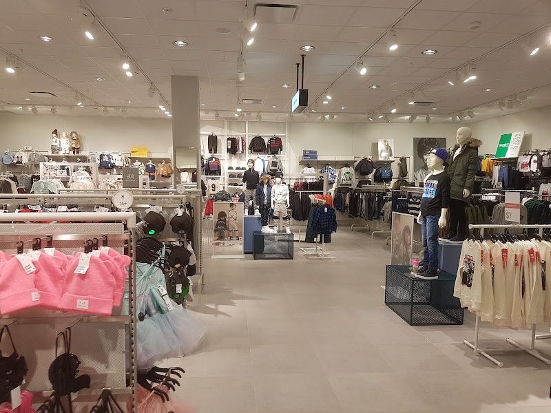 H&M