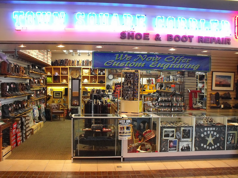 Town Square Cobbler (Boot sales & expert shoe repair)