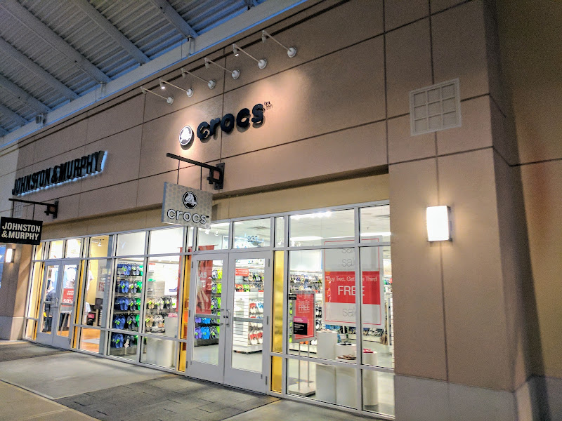 Crocs at Chicago Premium Outlet