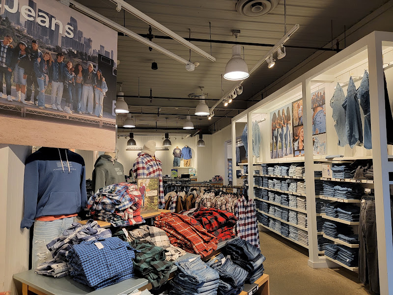 American Eagle Outfitters