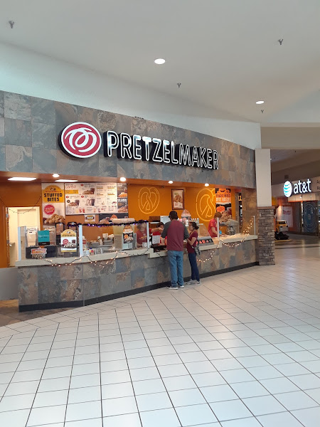 Pretzelmaker