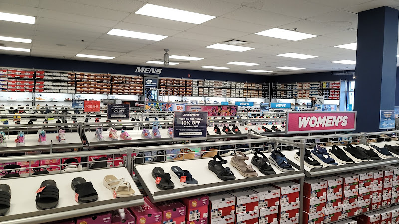 SKECHERS Factory Outlet