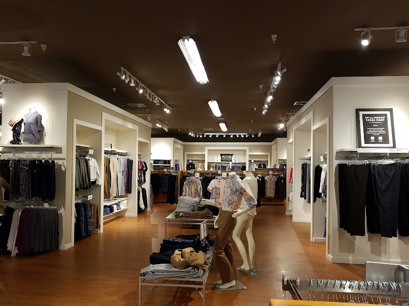 Banana Republic Factory Store