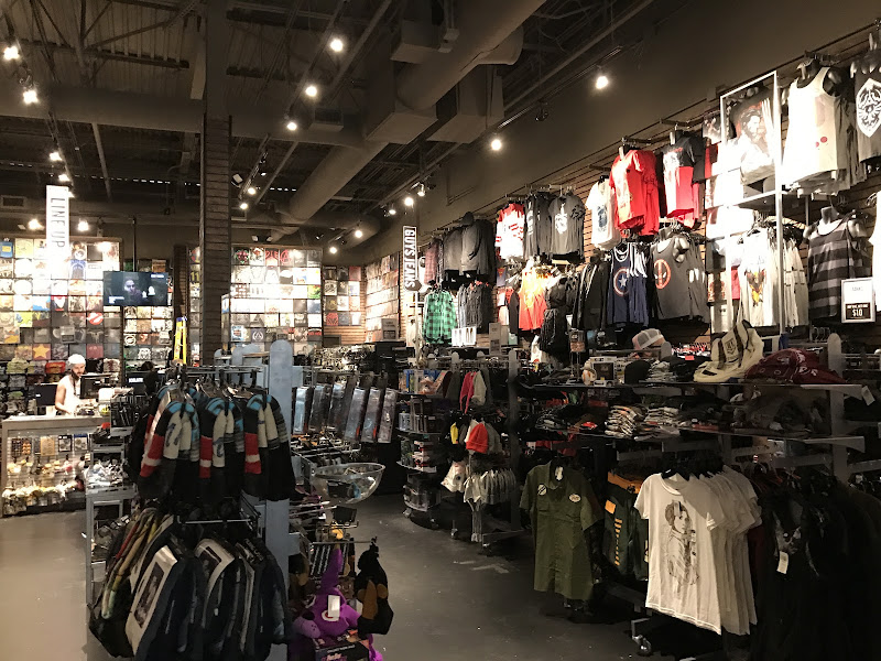 Hot Topic