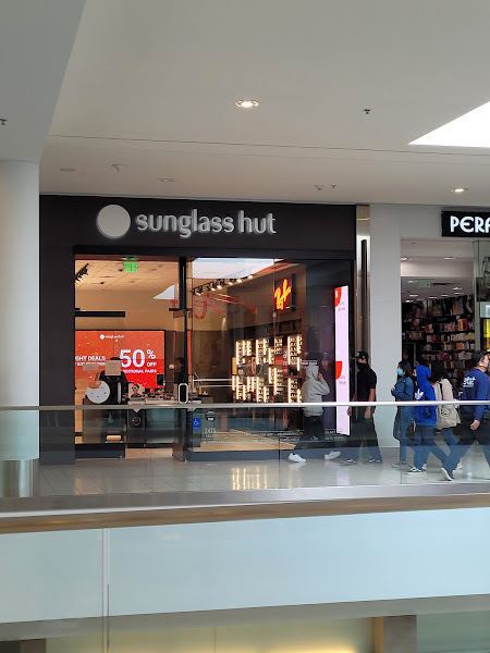 Sunglass Hut