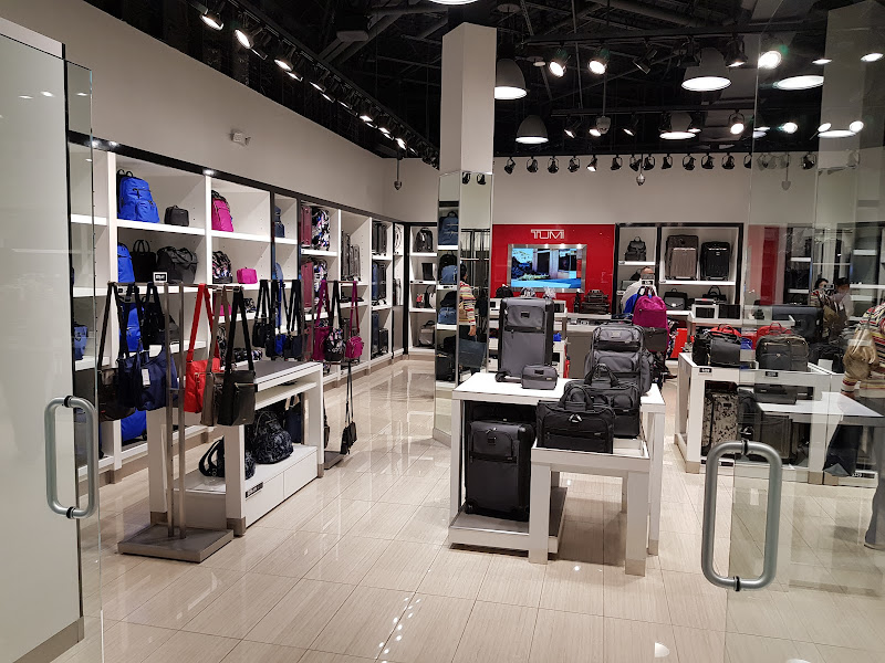 TUMI Outlet Store