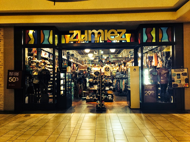 Zumiez