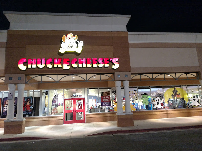 Chuck E. Cheese