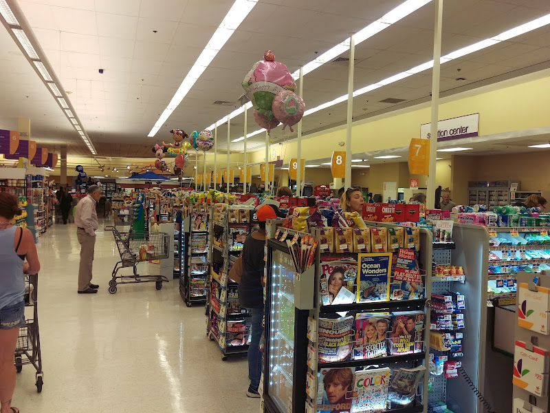 Giant Pharmacy