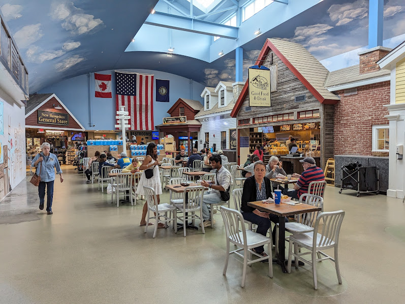 Hooksett Welcome Center - Southbound
