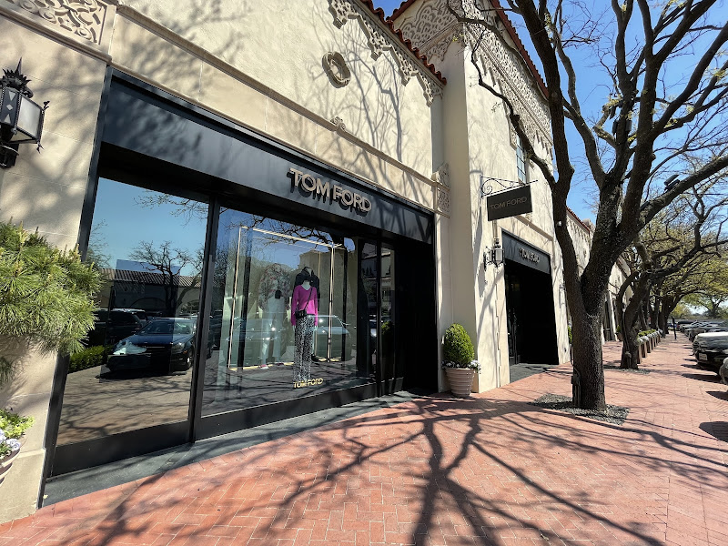 TOM FORD Dallas Highland Park Village Store