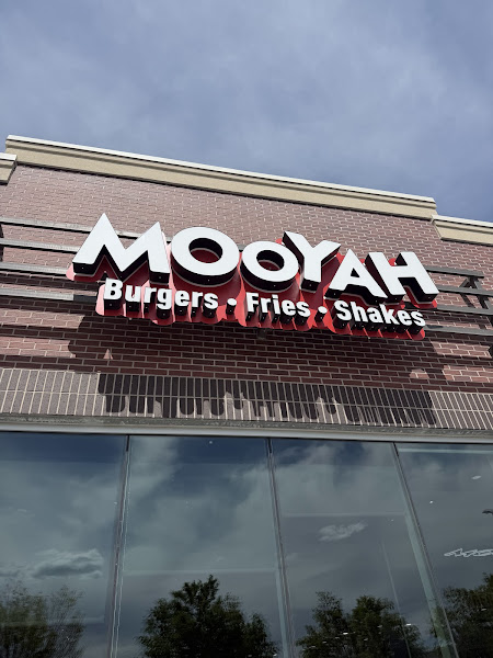 MOOYAH Burgers, Fries & Shakes