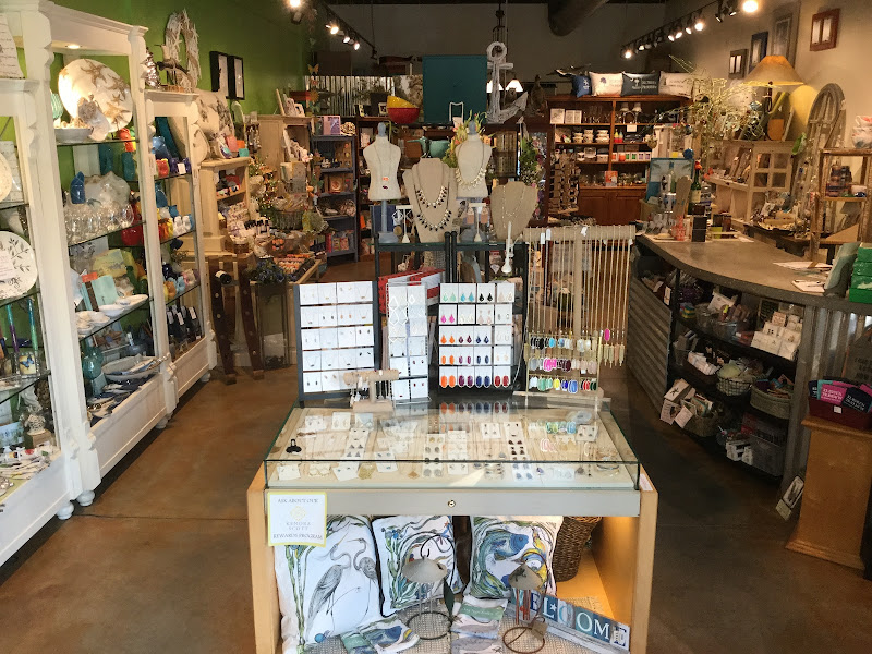 Zinnia Gifts and Jewelry