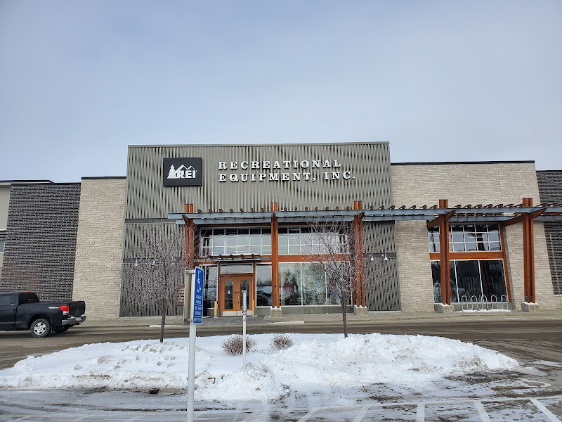 Zach Schneider, Iowa Realty Mills Crossing