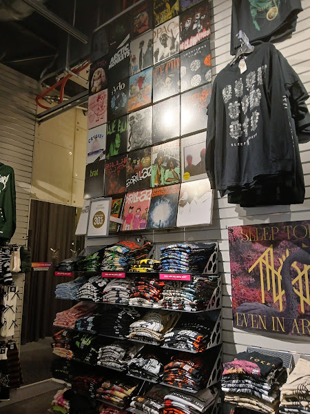 Hot Topic