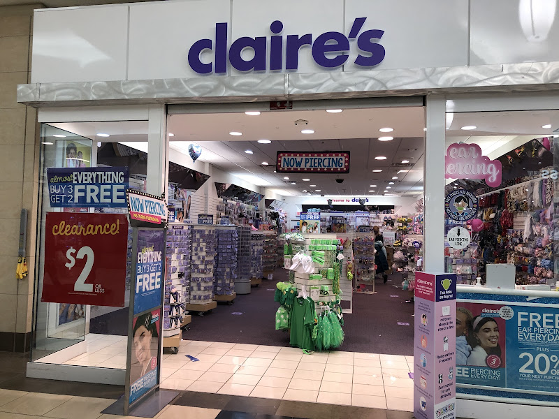 claire's