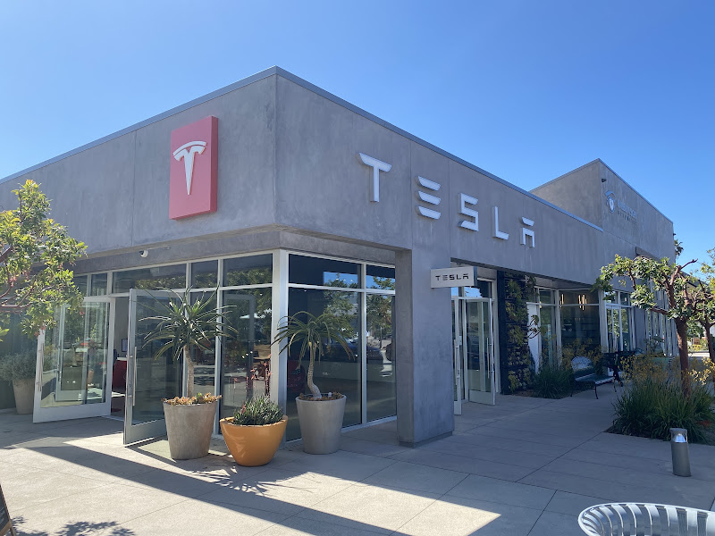 Tesla Malibu