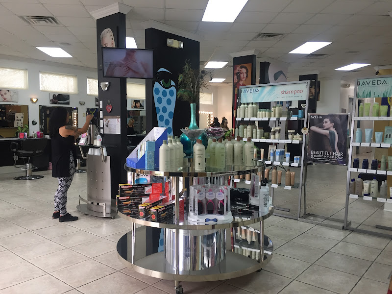 Carmen And Santos Salon