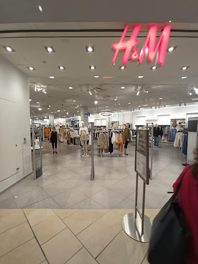 H&M