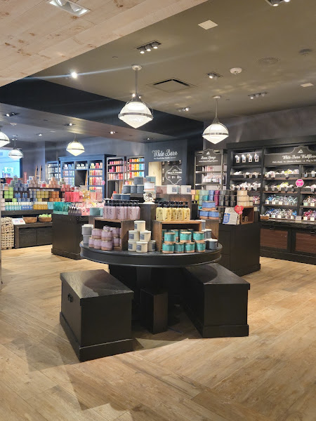 Bath & Body Works