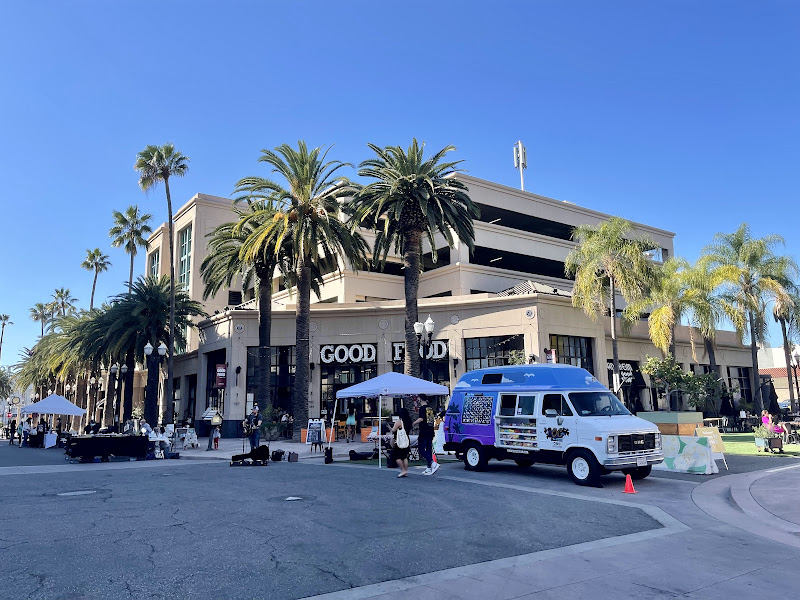 Downtown Anaheim Farmers Market