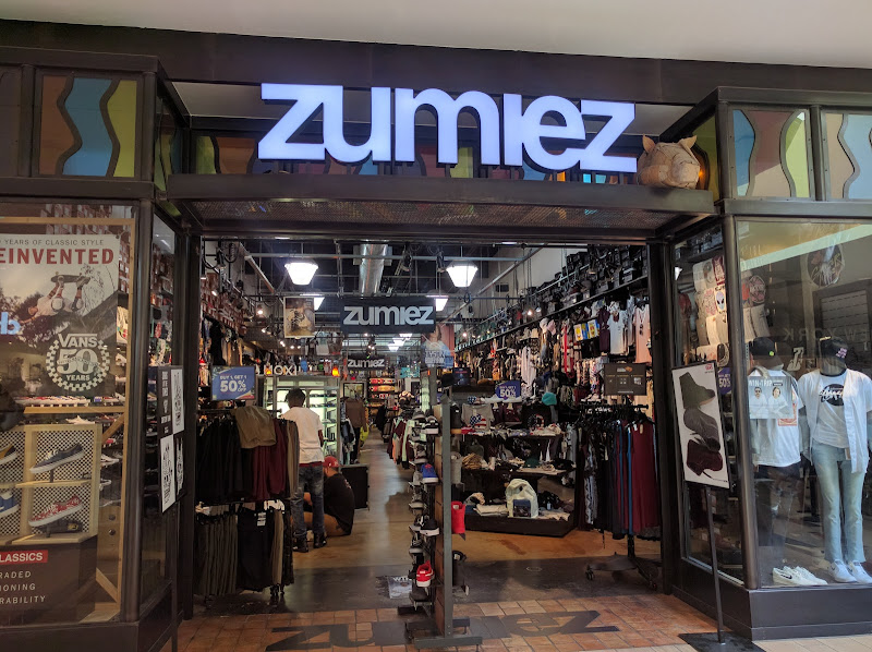 Zumiez