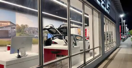 Tesla Canoga Park-Topanga