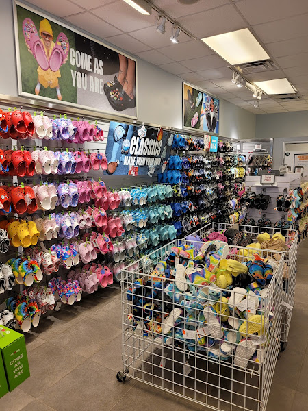Crocs at Tanger Outlets Pittsburgh