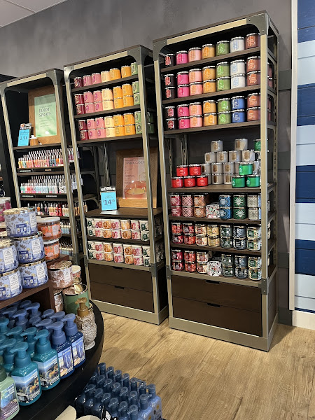 Bath & Body Works