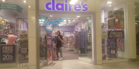 claire's