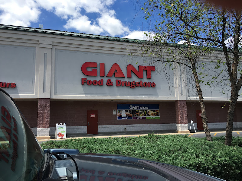 Giant Pharmacy