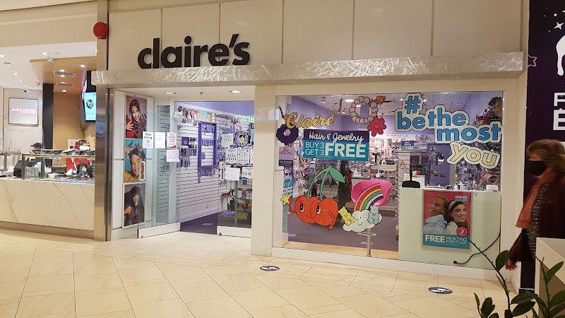 claire's