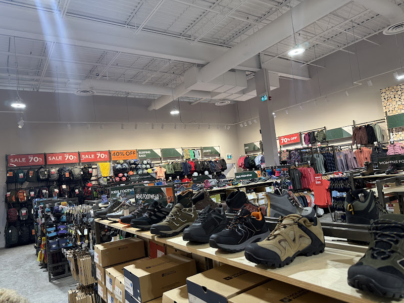 Mountain Warehouse Kings Crossing Kingston