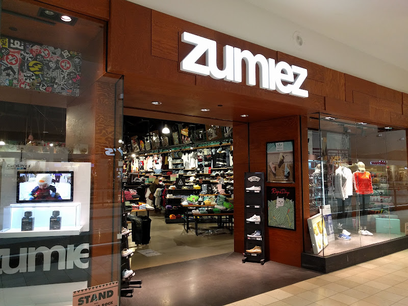 Zumiez