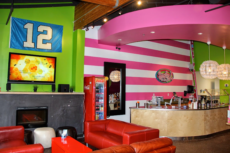 Swirl Frozen Yogurt