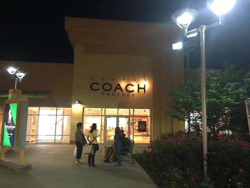 COACH Outlet